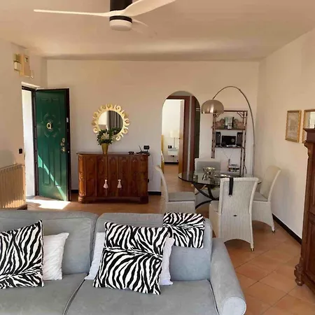 Junges Haus' Mit Wasserblick By Interhome *