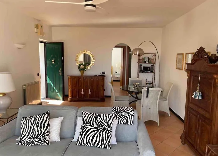 Junges Haus' Mit Wasserblick By Interhome *