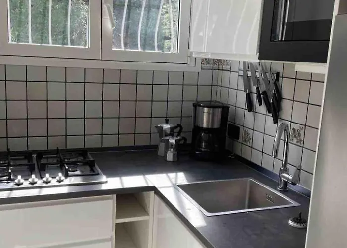 Junges Haus' Mit Wasserblick By Interhome